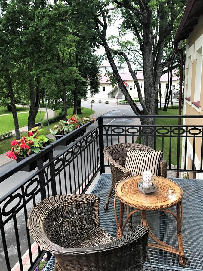 Hotel Benevilla Alūksne エクステリア 写真